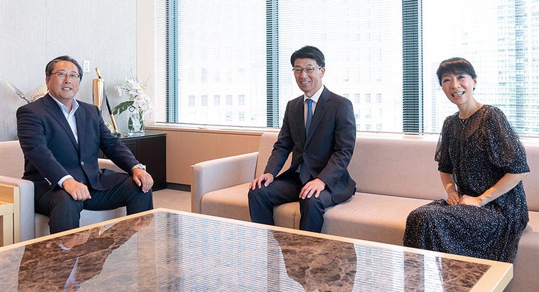 Japanese alt text: KPMGInsight