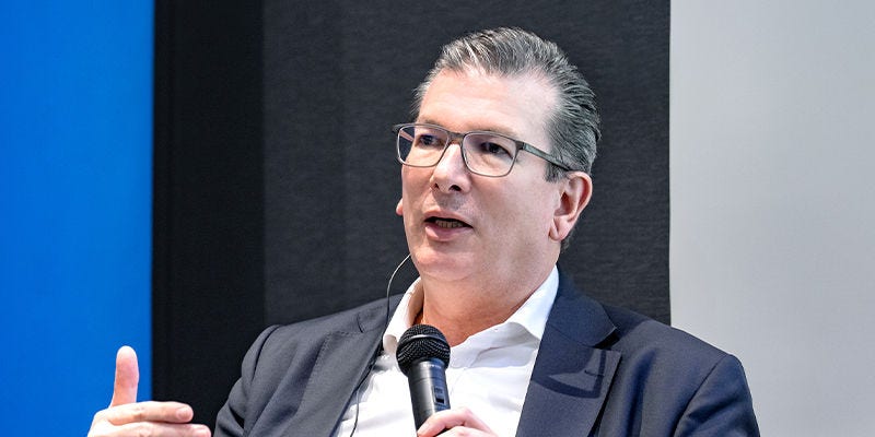 Japanese alt text: KPMGインターナショナル　Ries