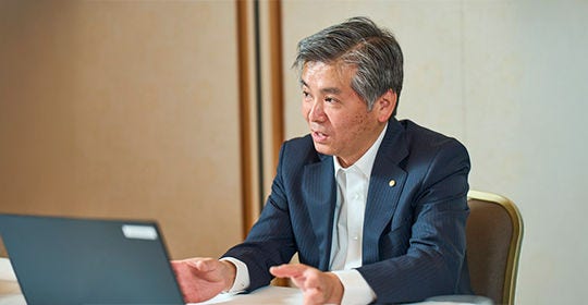 Japanese alt text: ミヨシ油脂　津田氏