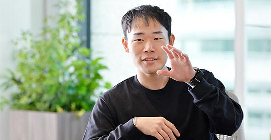 Japanese alt text: AgosLabs　CEO　横山氏