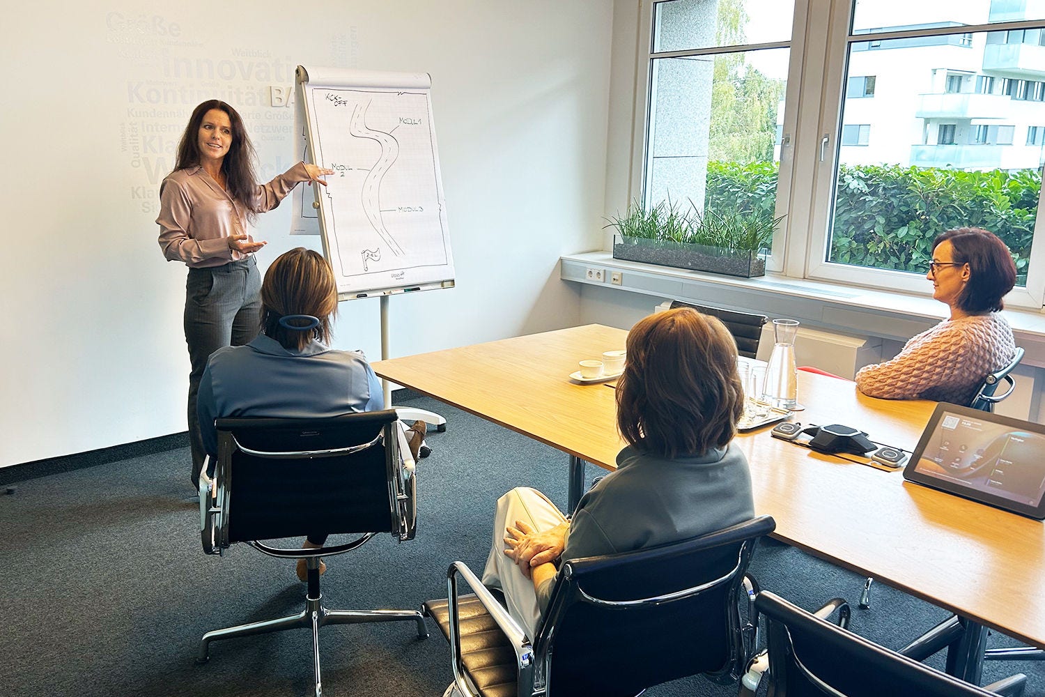 Barbara Voglmayr bei einer Schulung am Standort Linz
