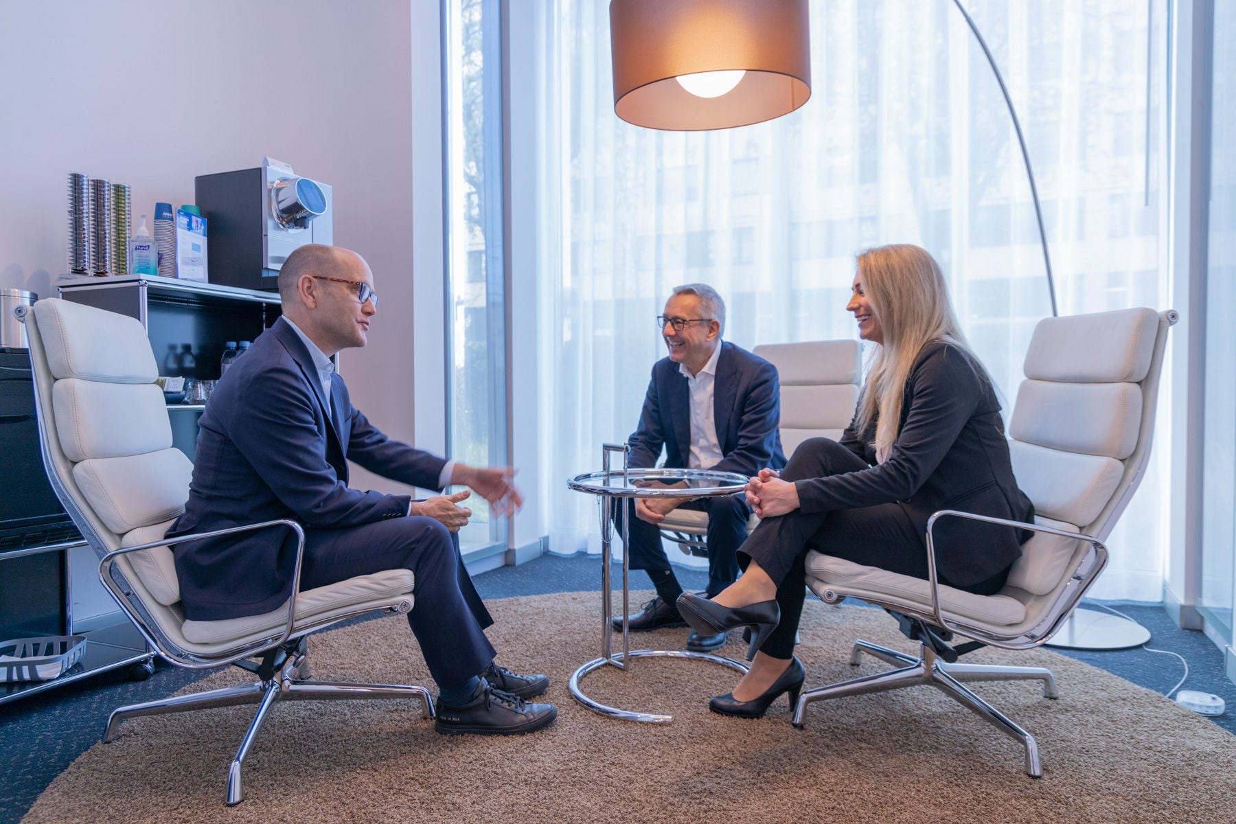 Ulrich Prien im Beratungsgespräch bei KPMG