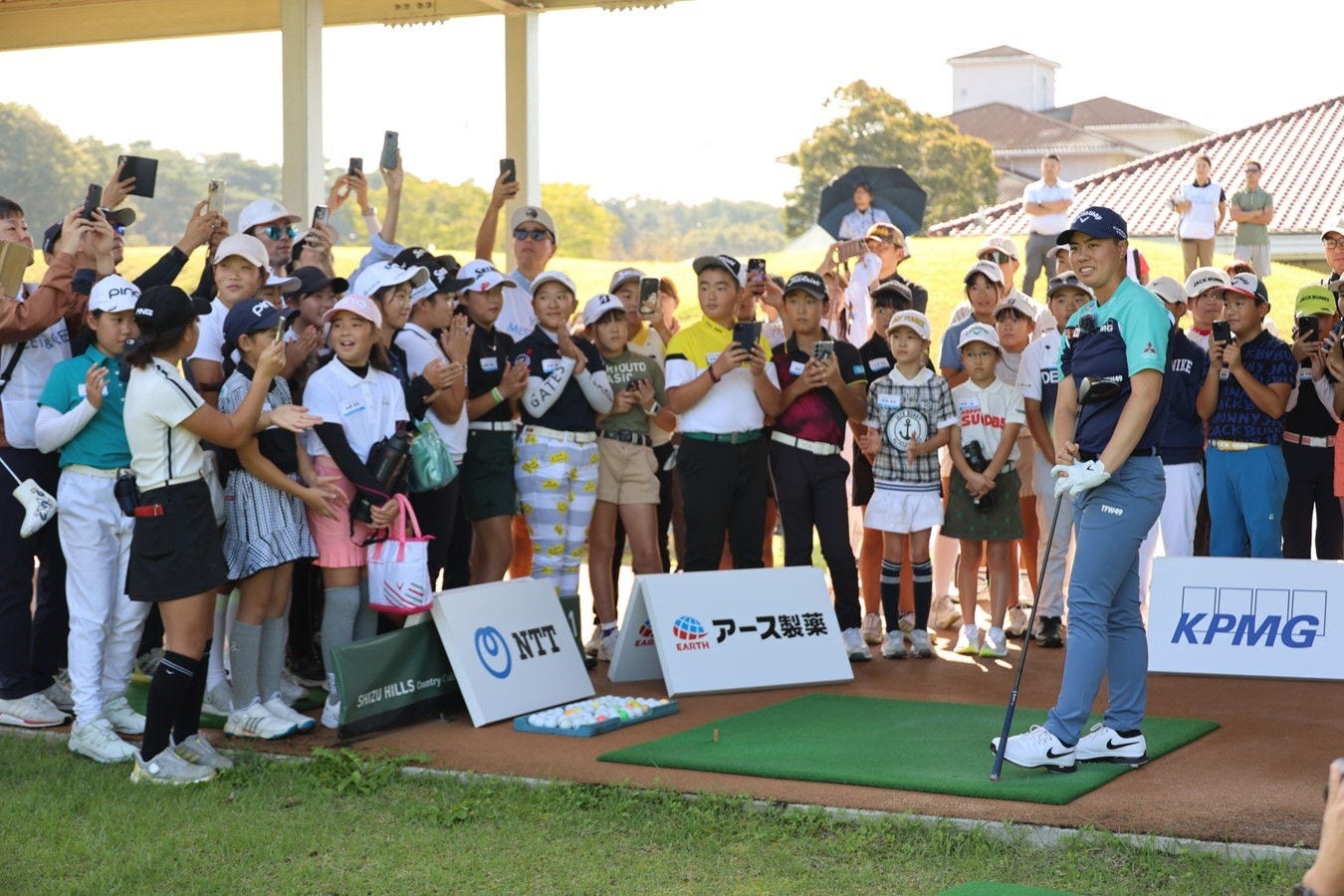 YUKA MEET & GREET ゴルフクリニックの様子