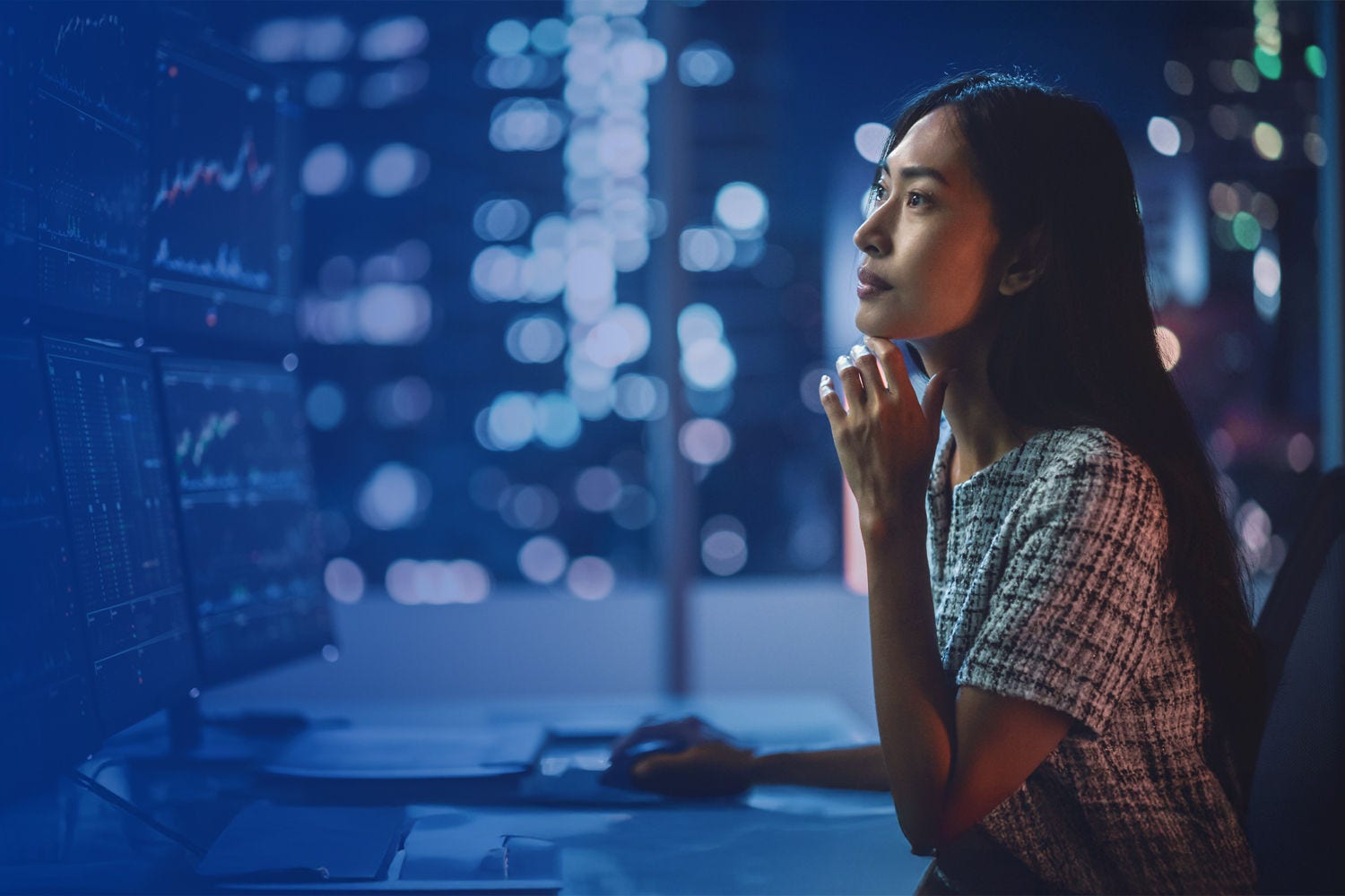 girl-looking-at-the-graphs-and-charts-on-system